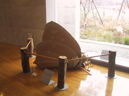 段ボール製の昆虫