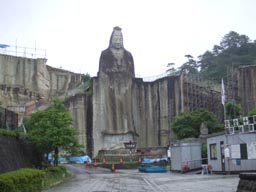 平和観音像