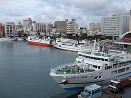 泊港